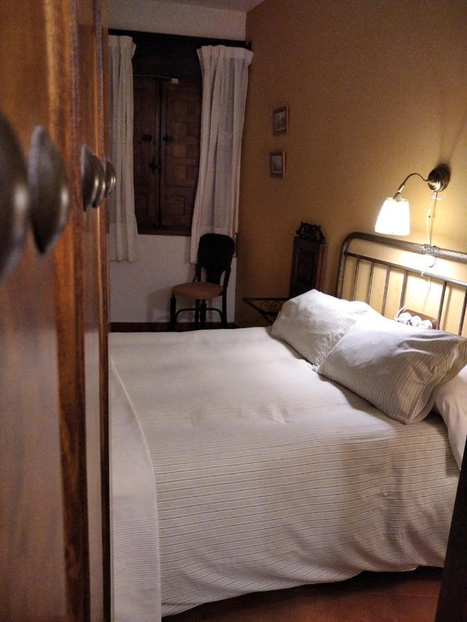La Troje Oropesana Guest House Exterior foto