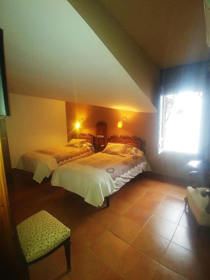 La Troje Oropesana Guest House Exterior foto